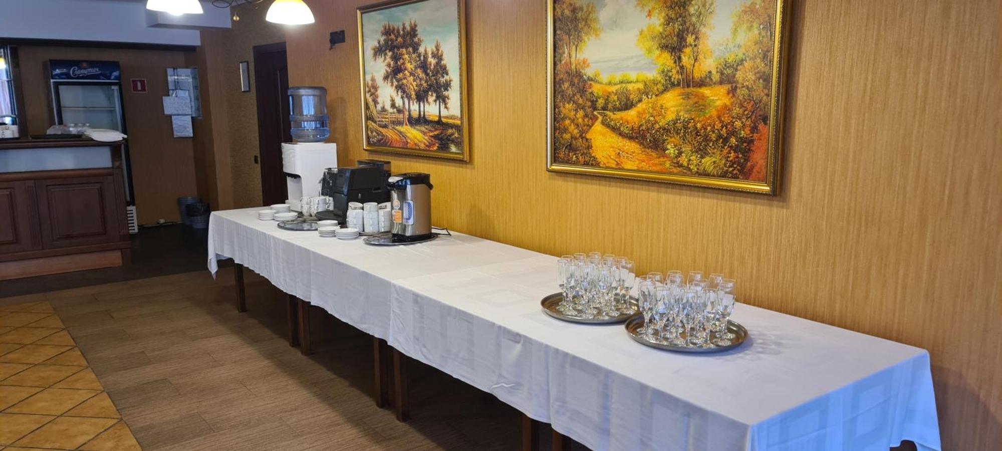 Shato Paradis Hotel Irpin Eksteriør billede